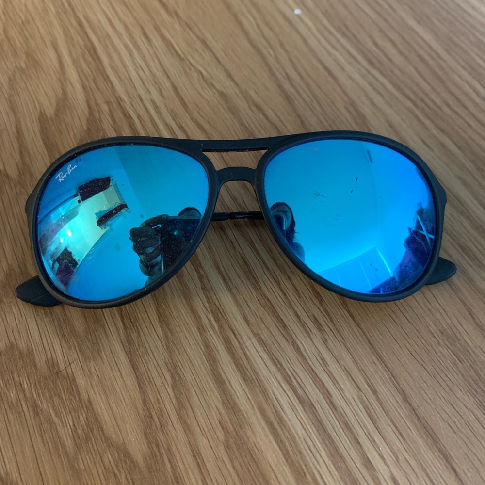 Blue Ray Bans